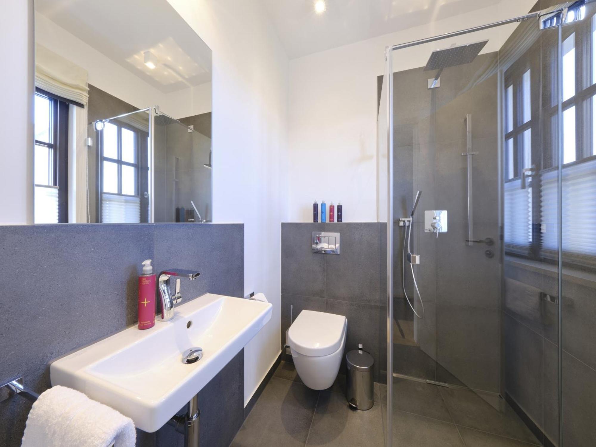 Reetland Am Meer - Luxusplus Reetdachvilla Mit 4 Schlafzimmern, Aussensauna, Loungebereich Und Kamin G07 Dranske Dış mekan fotoğraf