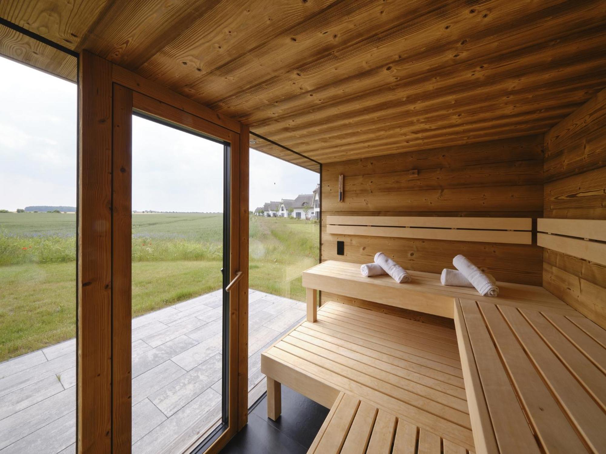 Reetland Am Meer - Luxusplus Reetdachvilla Mit 4 Schlafzimmern, Aussensauna, Loungebereich Und Kamin G07 Dranske Dış mekan fotoğraf
